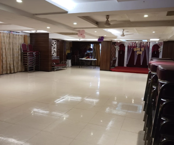 Main Gallery Image
