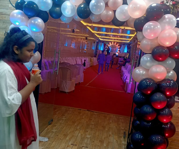 Main Gallery Image