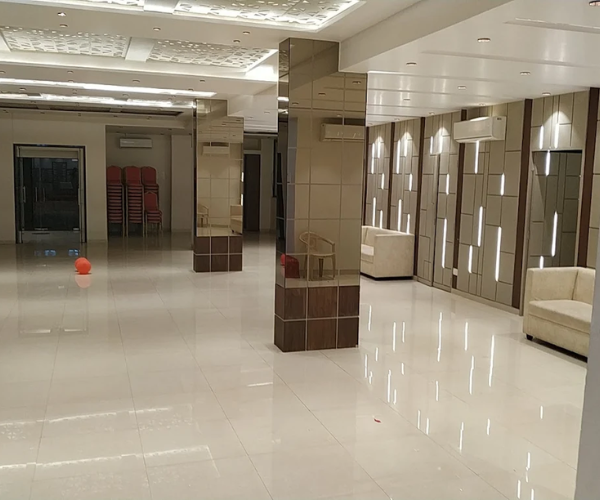 Main Gallery Image